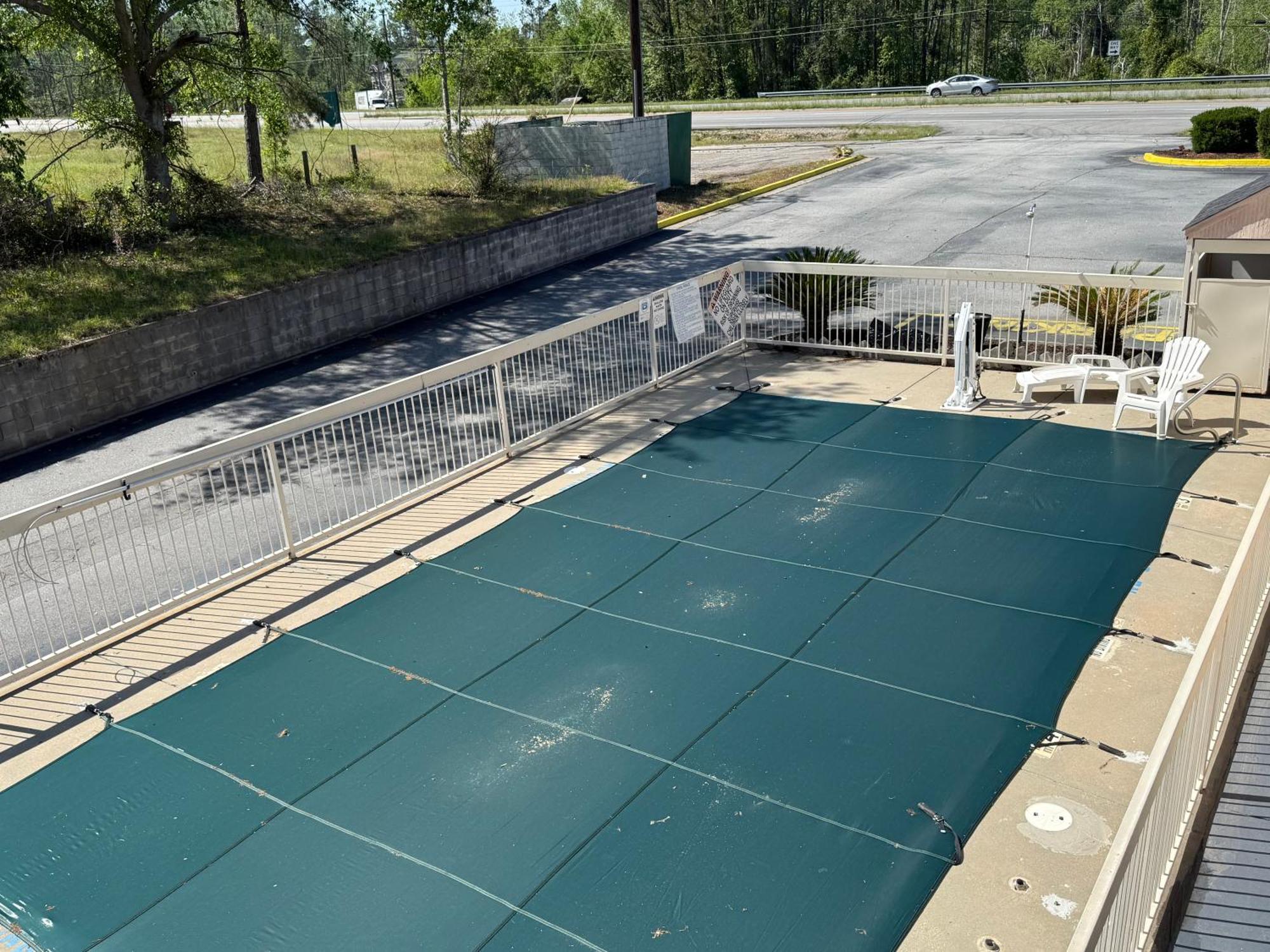 Country Hearth Inn & Suites Augusta Exterior photo